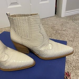 Sam Edelman Winona booties